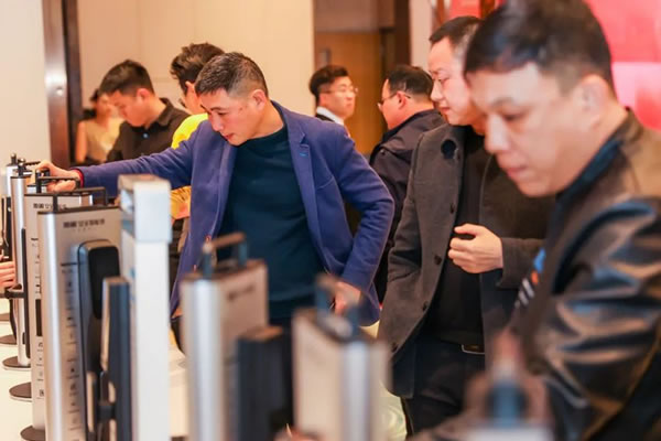 2023年度頂固&因特智能門鎖全國經(jīng)銷商大會圓滿收官！_4